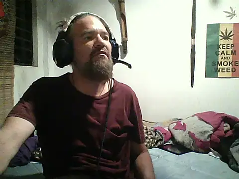 Snapshot of LECHEBALLS chatting on 12.21.25 LECHEBALLS online show from 12.21.25