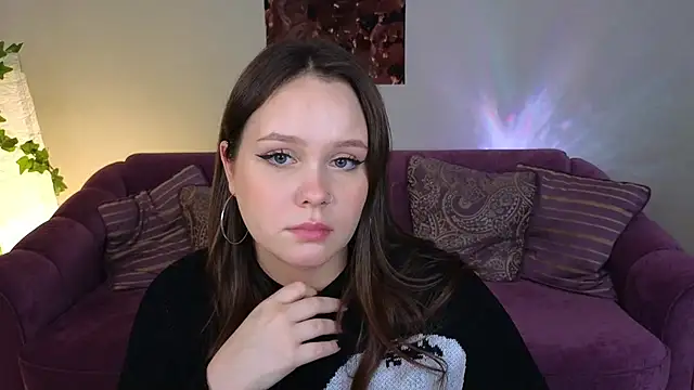 miki miki cutie  online show from 12.12.24