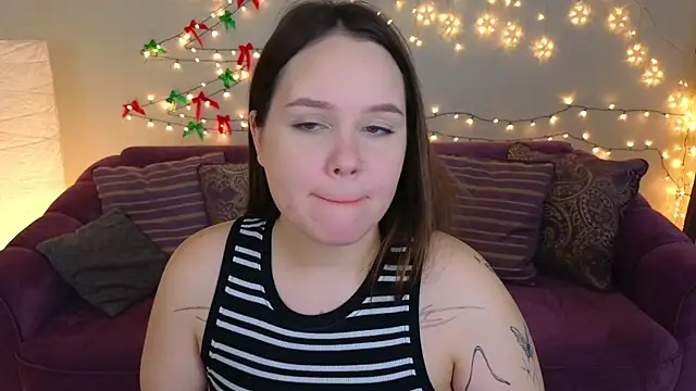 miki miki cutie  online show from 01.05.25