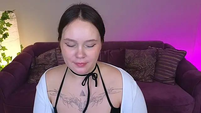 miki miki cutie  online show from 01.30.25