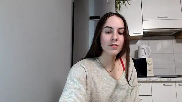 Snapshot of SierraSky_ chatting on 02.11.25 SierraSky online show from 02.11.25