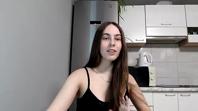 Snapshot of SierraSky_ chatting on 03.02.25 SierraSky online show from 03.02.25