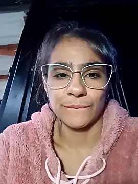 Leslly  online show from 04.08.26