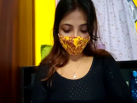 Snapshot of cutesoma2 chatting on 11.03.25 cutesoma2 online show from 11.03.25