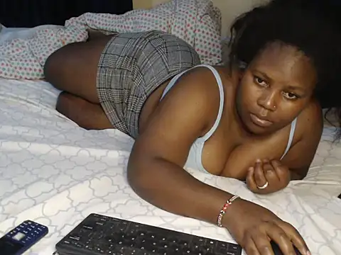 Snapshot of booty_lolah_ chatting on 02.16.26 booty lolah online show from 02.16.26