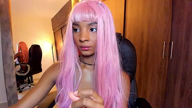 alikahouston4 online show from 11.15.25