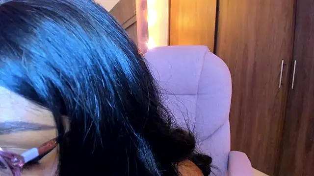 alikahouston4 online show from 03.05.26