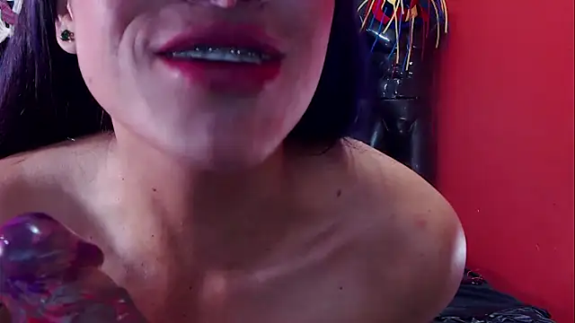 Hannamariana online show from 02.11.25