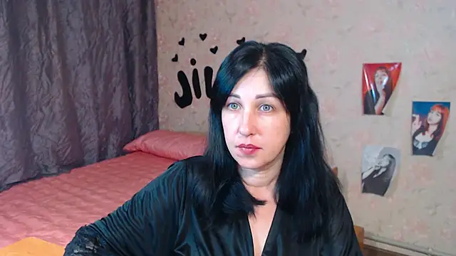 JillStevens online show from 11.07.25