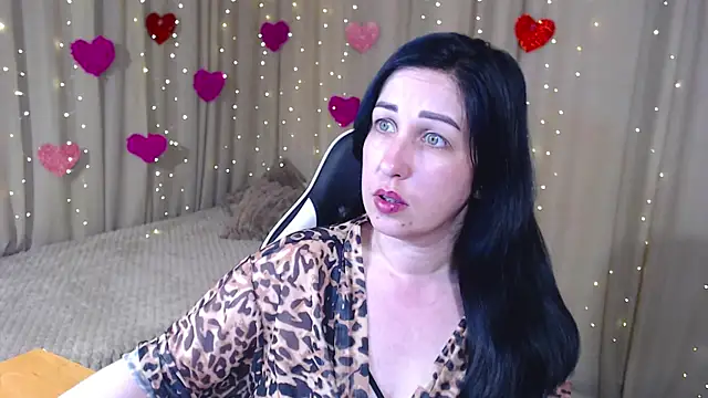 Snapshot of JillStevens chatting on 04.23.26 JillStevens online show from 04.23.26