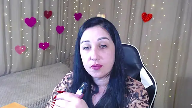 Snapshot of JillStevens chatting on 05.01.26 JillStevens online show from 05.01.26