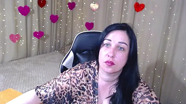 Snapshot of JillStevens chatting on 05.05.26 JillStevens online show from 05.05.26