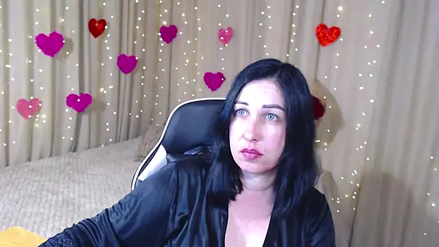 Snapshot of JillStevens chatting on 05.19.26 JillStevens online show from 05.19.26