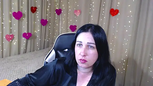 Snapshot of JillStevens chatting on 05.19.26 JillStevens online show from 05.19.26