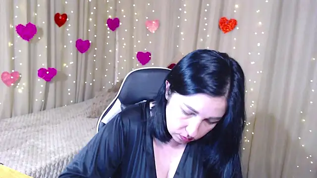 Snapshot of JillStevens chatting on 05.21.26 JillStevens online show from 05.21.26
