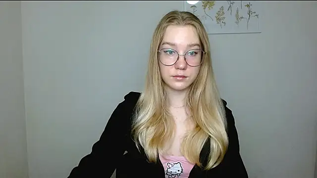 Snapshot of cindi_hot chatting on 11.02.25 cindi hot online show from 11.02.25