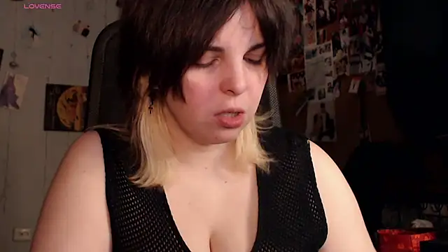 Snapshot of Saya_sweet chatting on 02.08.26 Saya sweet online show from 02.08.26