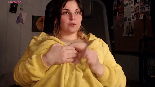 Snapshot of Saya_sweet chatting on 02.12.26 Saya sweet online show from 02.12.26