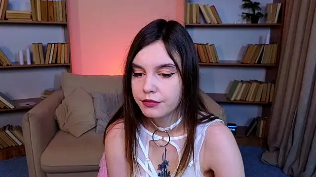 SusieMorris online show from 01.25.25