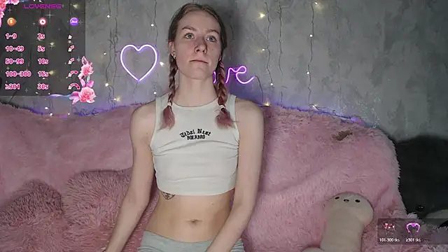 Lillian Lahot online show from 03.28.26