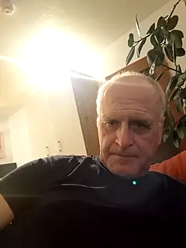 Milkasahne64 online show from 11.13.25