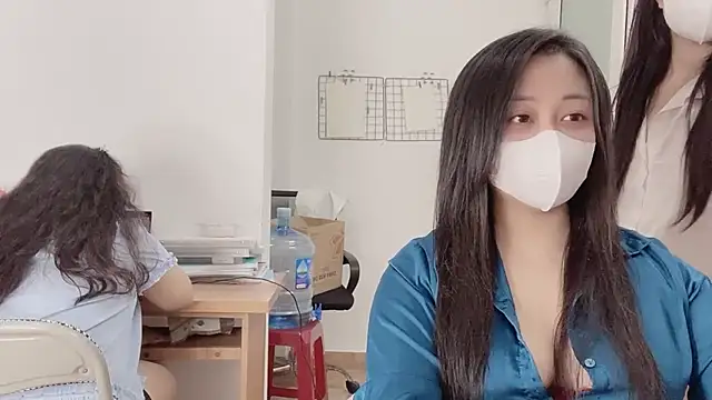 Snapshot of Bamboo_Swetie chatting on 10.21.25 Bamboo Swetie online show from 10.21.25