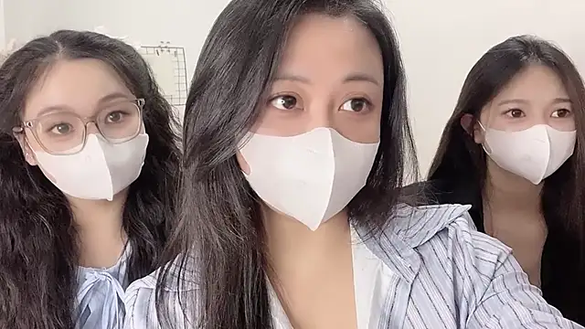 Snapshot of Bamboo_Swetie chatting on 11.23.25 Bamboo Swetie online show from 11.23.25