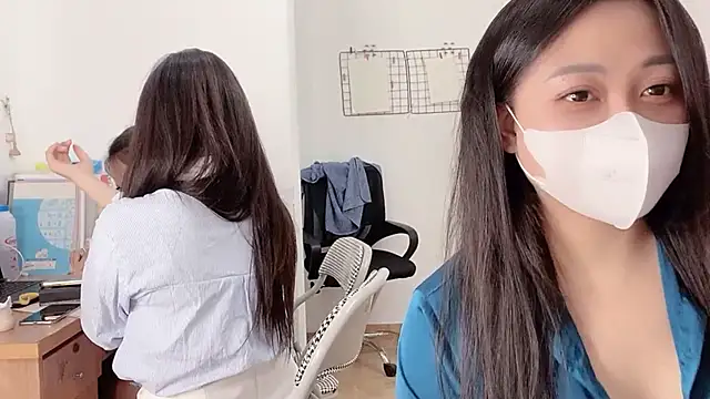 Snapshot of Bamboo_Swetie chatting on 11.25.25 Bamboo Swetie online show from 11.25.25