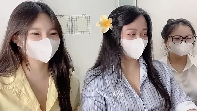 Snapshot of Bamboo_Swetie chatting on 12.02.25 Bamboo Swetie online show from 12.02.25