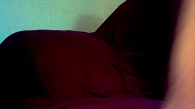 Snapshot of Deckard_Webb1_ chatting on 01.04.25 Deckard Webb1 online show from 01.04.25