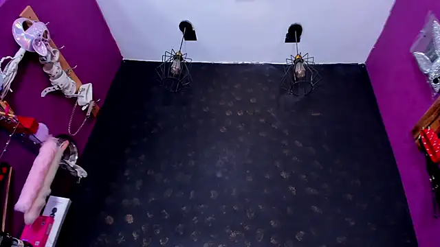 Alexa Slave online show from 09.30.25