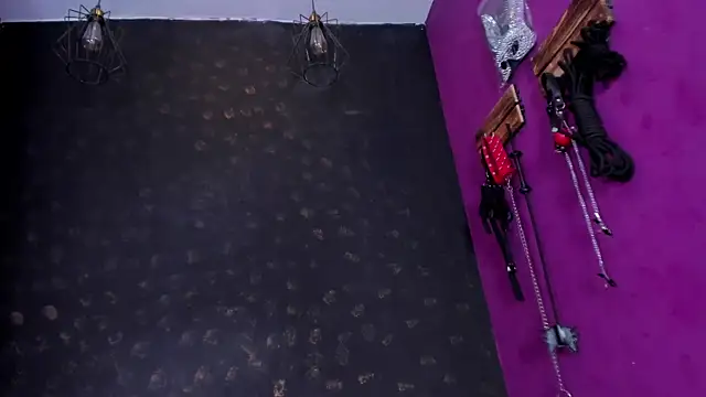 Alexa Slave online show from 10.02.25