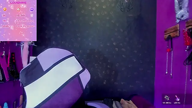 Alexa Slave online show from 01.14.26