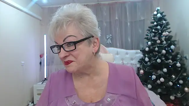 KayleSmoll online show from 12.16.25