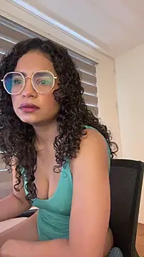 cinnamon rosa online show from 01.15.26