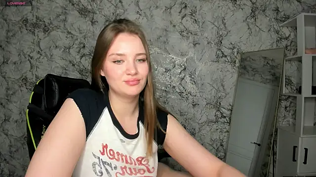 Snapshot of DeniRicchii chatting on 05.04.26 DeniRicchii online show from 05.04.26