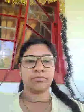 Snapshot of Sofythom1 chatting on 12.15.24 Sofythom1 online show from 12.15.24