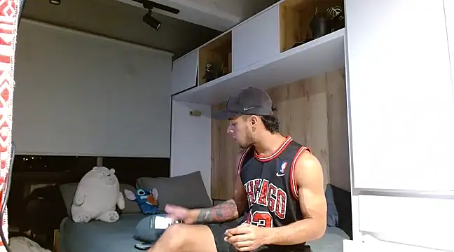 Nathan Mendoza online show from 03.03.25