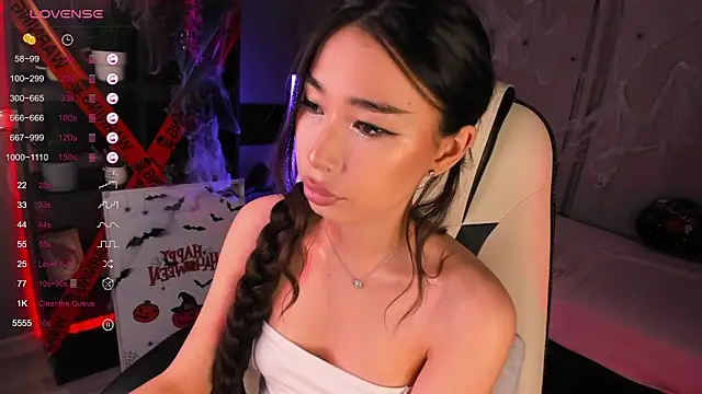 sensualily online show from 10.28.25