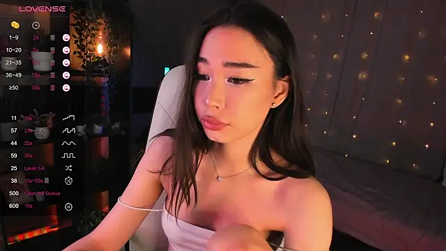 sensualily online show from 11.12.25