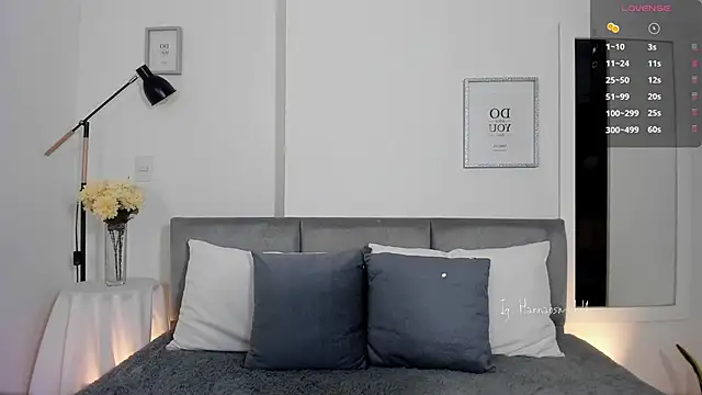 Hannaos online show from 11.12.25