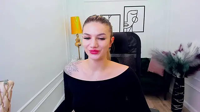 SelenaeMoore online show from 01.13.26