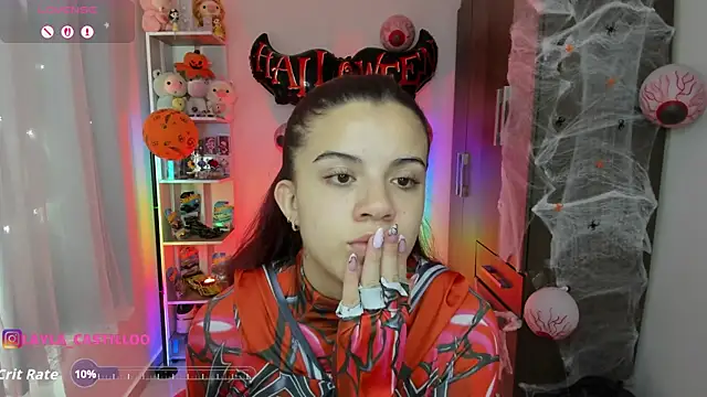 Layla castilloo online show from 10.14.25