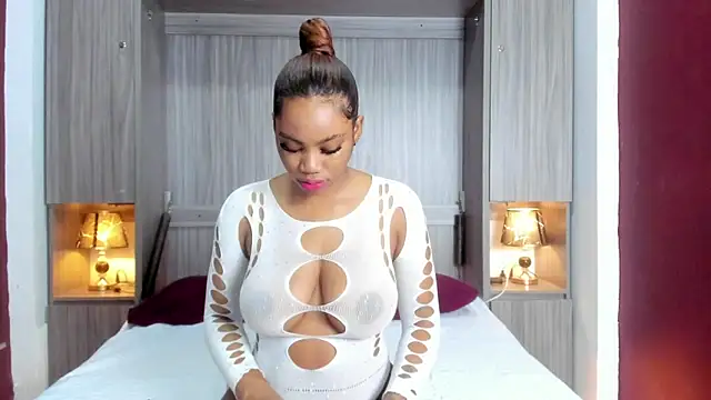 KendallRosse1 online show from 03.18.25