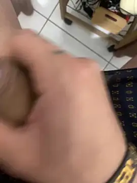 Snapshot of RDbruto chatting on 02.26.25 RDbruto online show from 02.26.25