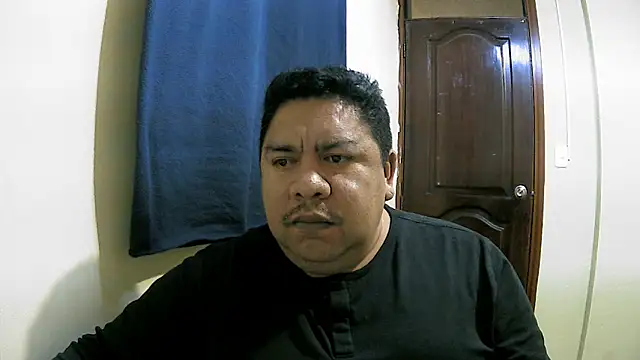 Snapshot of mateo-35audit chatting on 10.11.25 mateo-35audit online show from 10.11.25