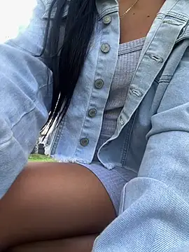 NAUGHTY LITTLE 18 online show from 10.06.25