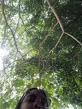 NAUGHTY LITTLE 18 online show from 03.05.26