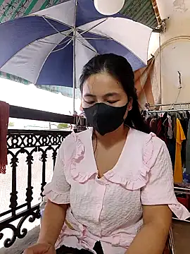 lyna bl online show from 12.03.25