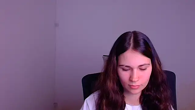 Loon Amore online show from 01.10.25